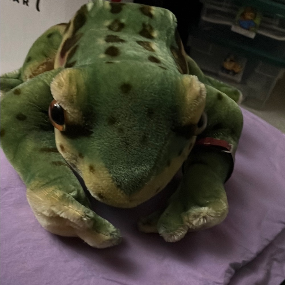 Vintage Steiff Green Frog 12”